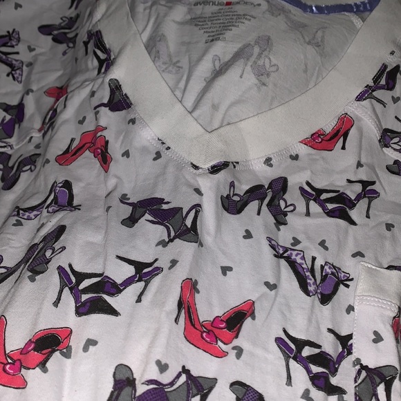 NIGHT 👠 TEES🎀 - Picture 3 of 10